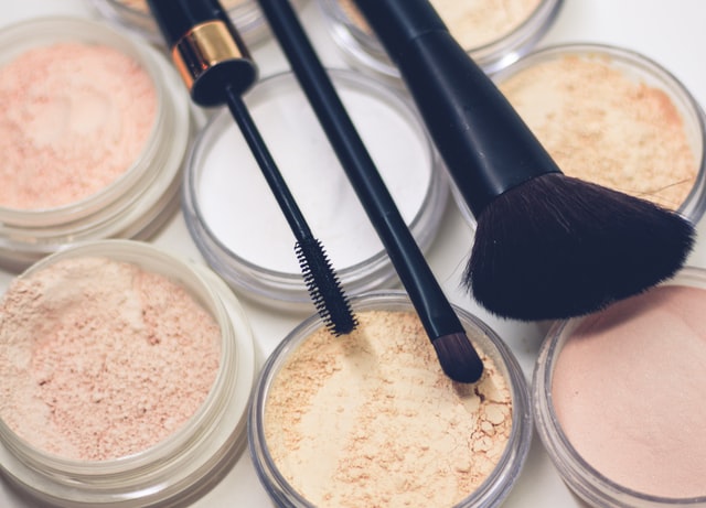 How To Choose The Right Makeup For Your Skin Type